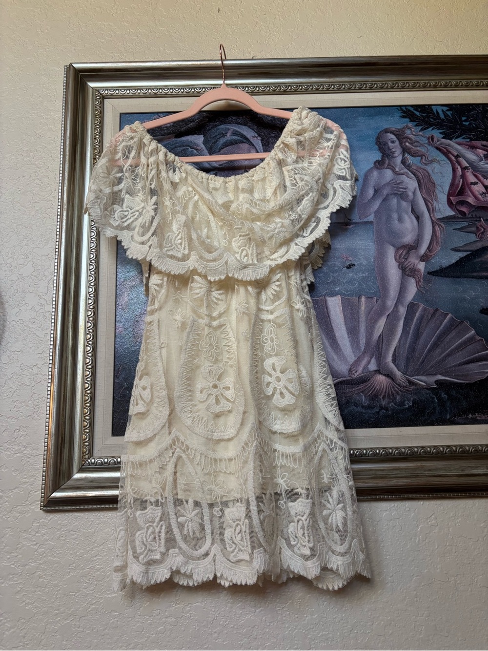 Jen’s Pirate Booty Off-Shoulder Lace Tunic in Cream